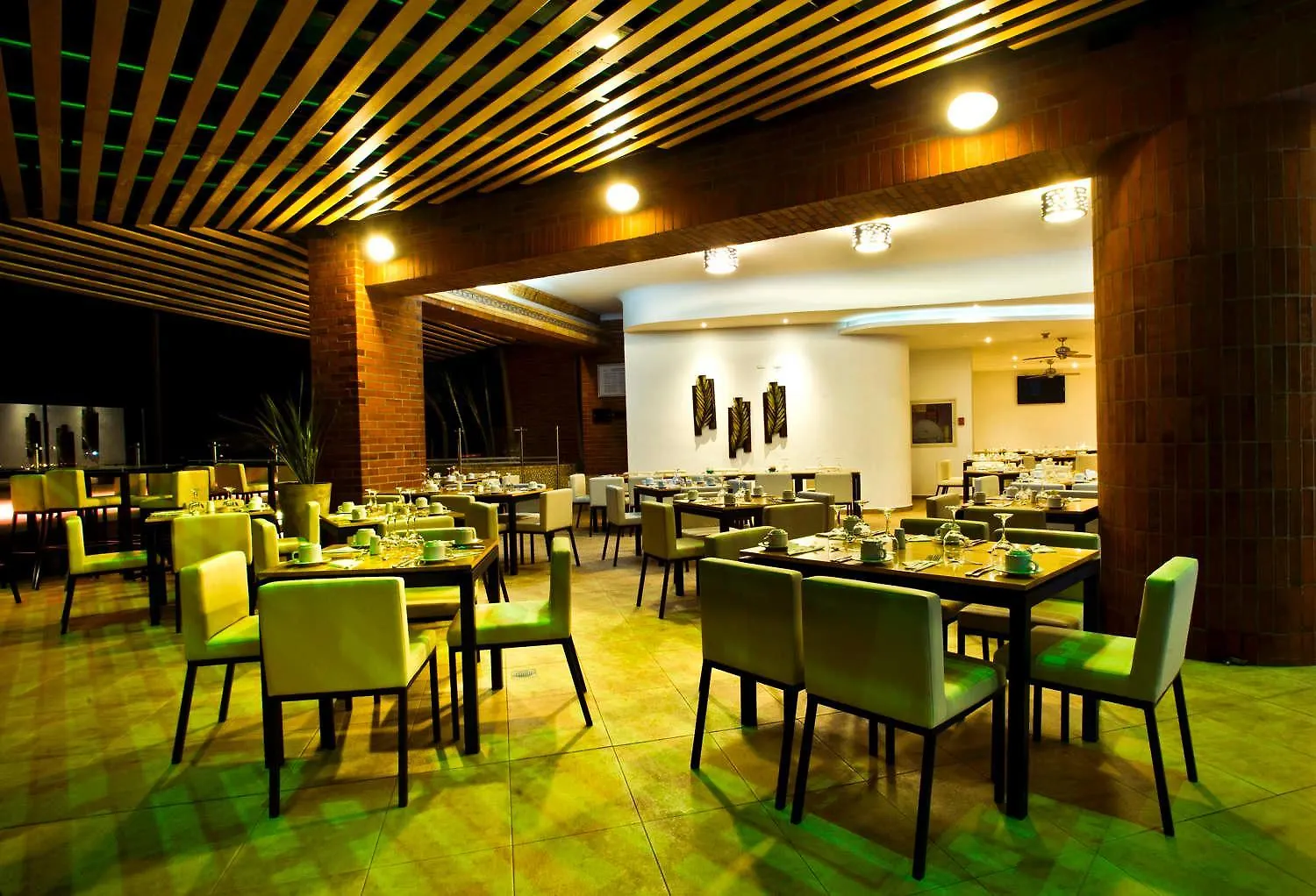 Hotel Dann Carlton Cali